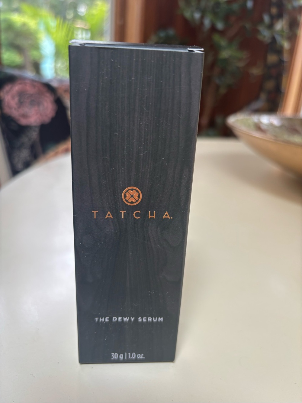 Tatcha Dewy Serum - Black with Gold Logo